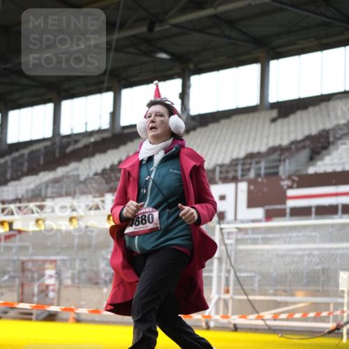 07.12.2025 - St. Pauli X-Mass-Run No. 15 Patografie http://msf.ph/oto/9366375 07.12.2025 10:52:02 Ziel 27, 1964, 1982, 1984, 2165, 2287, 2289, 2592, 2661, 4550, 4865, 4879, 4880 meine-sportfotos.de