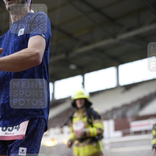 07.12.2025 - St. Pauli X-Mass-Run No. 15 Patografie http://msf.ph/oto/9366399 07.12.2025 10:52:12 Ziel 27, 499, 506, 654, 931, 1098, 2592, 2661, 4797, 4864, 4865, 4866, 4879, 4880, 4882 meine-sportfotos.de