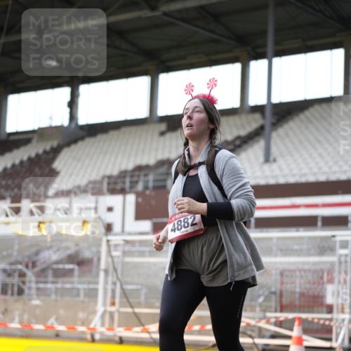 07.12.2025 - St. Pauli X-Mass-Run No. 15 Patografie http://msf.ph/oto/9366410 07.12.2025 10:52:18 Ziel 27, 499, 506, 654, 931, 1098, 4797, 4864, 4866, 4882 meine-sportfotos.de