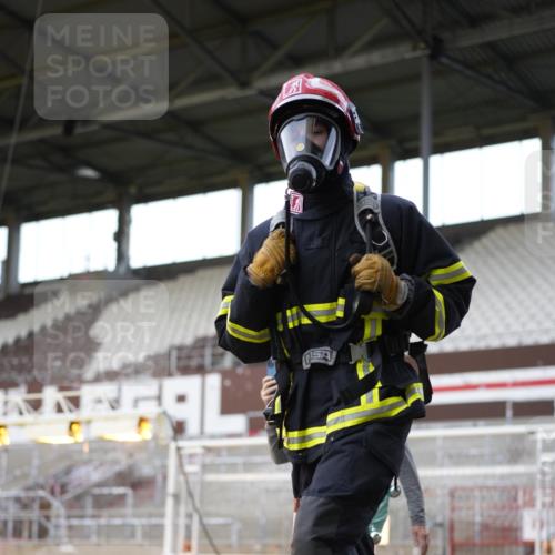 07.12.2025 - St. Pauli X-Mass-Run No. 15 Patografie http://msf.ph/oto/9366425 07.12.2025 10:52:43 Ziel 176, 262, 1305, 4859 meine-sportfotos.de