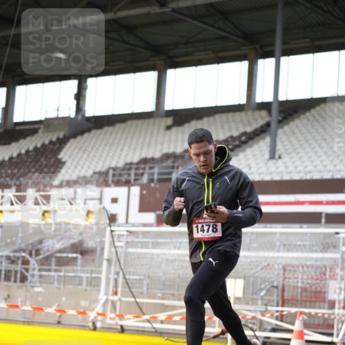 07.12.2025 - St. Pauli X-Mass-Run No. 15 Patografie http://msf.ph/oto/9366491 07.12.2025 10:53:40 Ziel 106, 1478, 1679, 1680, 1681, 1682, 1683 meine-sportfotos.de