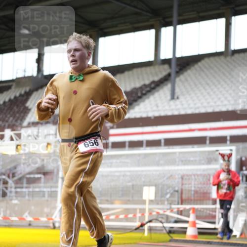 07.12.2025 - St. Pauli X-Mass-Run No. 15 Patografie http://msf.ph/oto/9366510 07.12.2025 10:54:25 Ziel 656, 1177, 1489, 2286, 2328, 2358, 2360, 2832 meine-sportfotos.de