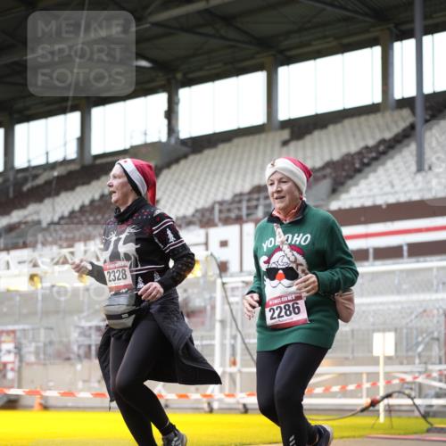 07.12.2025 - St. Pauli X-Mass-Run No. 15 Patografie http://msf.ph/oto/9366526 07.12.2025 10:54:30 Ziel 656, 1177, 1489, 2286, 2328, 2358, 2360, 2832, 3391, 3437 meine-sportfotos.de