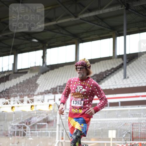 07.12.2025 - St. Pauli X-Mass-Run No. 15 Patografie http://msf.ph/oto/9366541 07.12.2025 10:54:50 Ziel 692, 1393 meine-sportfotos.de