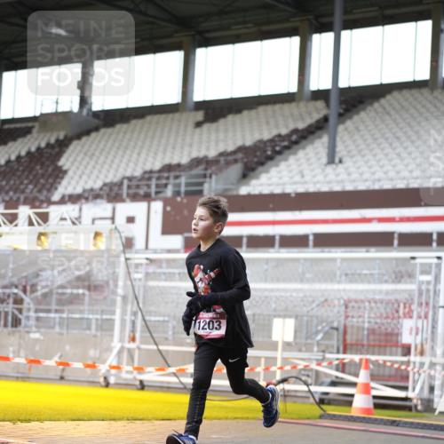 07.12.2025 - St. Pauli X-Mass-Run No. 15 Patografie http://msf.ph/oto/9366625 07.12.2025 10:56:49 Ziel 55, 417, 555, 566, 568, 763, 1203, 2538, 2542, 2664, 3275, 4799 meine-sportfotos.de
