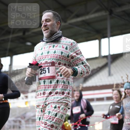 07.12.2025 - St. Pauli X-Mass-Run No. 15 Patografie http://msf.ph/oto/9366680 07.12.2025 10:57:16 Ziel 130, 251, 280, 773, 994, 1097, 1099, 1387, 2290, 2296, 2297, 2298, 2665, 3064, 3067 meine-sportfotos.de