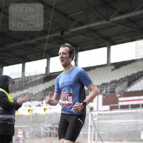 07.12.2025 - St. Pauli X-Mass-Run No. 15 Patografie http://msf.ph/oto/9366689 07.12.2025 10:57:21 Ziel 130, 251, 773, 994, 1213, 1387, 2290, 2296, 2297, 2298, 2665, 3064, 3067 meine-sportfotos.de