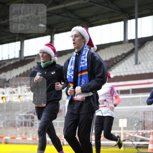 07.12.2025 - St. Pauli X-Mass-Run No. 15 Patografie http://msf.ph/oto/9366752 07.12.2025 10:58:41 Ziel 7, 606, 907, 941, 1160, 1174, 1476, 2130, 2131 meine-sportfotos.de