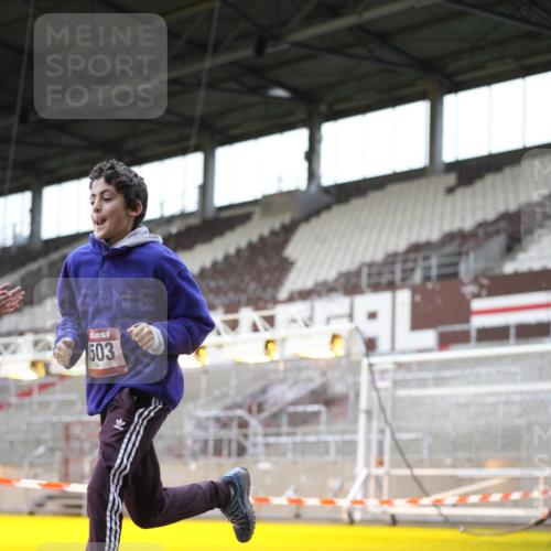 07.12.2025 - St. Pauli X-Mass-Run No. 15 Patografie http://msf.ph/oto/9366788 07.12.2025 10:59:04 Ziel 242, 582, 1508, 2503, 2772 meine-sportfotos.de
