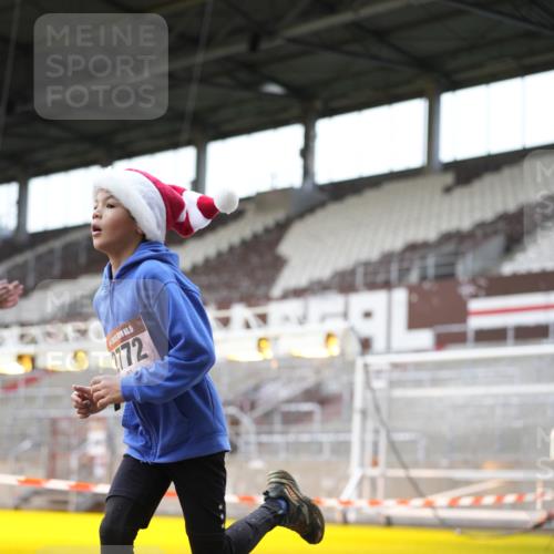 07.12.2025 - St. Pauli X-Mass-Run No. 15 Patografie http://msf.ph/oto/9366792 07.12.2025 10:59:06 Ziel 242, 582, 1508, 2503, 2772 meine-sportfotos.de