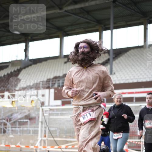 07.12.2025 - St. Pauli X-Mass-Run No. 15 Patografie http://msf.ph/oto/9366887 07.12.2025 11:00:22 Ziel 225, 435, 440, 611, 985, 988, 1721, 3952, 4478, 4793 meine-sportfotos.de