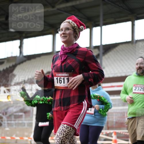 07.12.2025 - St. Pauli X-Mass-Run No. 15 Patografie http://msf.ph/oto/9367040 07.12.2025 11:02:08 Ziel 95, 193, 314, 317, 838, 842, 847, 1143, 1416, 1611, 2329, 2519, 2520 meine-sportfotos.de