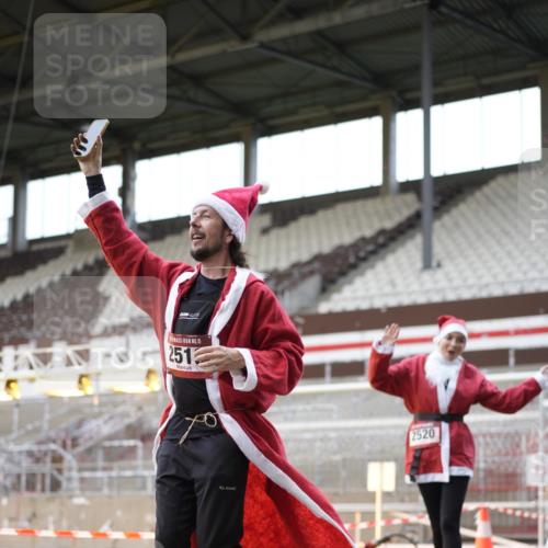 07.12.2025 - St. Pauli X-Mass-Run No. 15 Patografie http://msf.ph/oto/9367049 07.12.2025 11:02:13 Ziel 95, 193, 314, 317, 847, 1143, 1416, 1611, 2329, 2519, 2520 meine-sportfotos.de