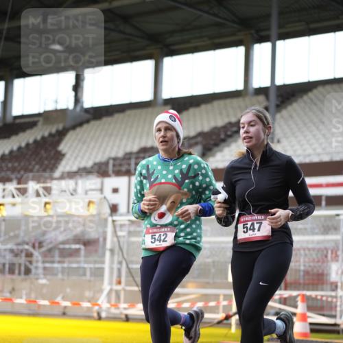 07.12.2025 - St. Pauli X-Mass-Run No. 15 Patografie http://msf.ph/oto/9367063 07.12.2025 11:02:22 Ziel 20, 25, 314, 317, 542, 547, 1611, 2329, 2519, 2520 meine-sportfotos.de