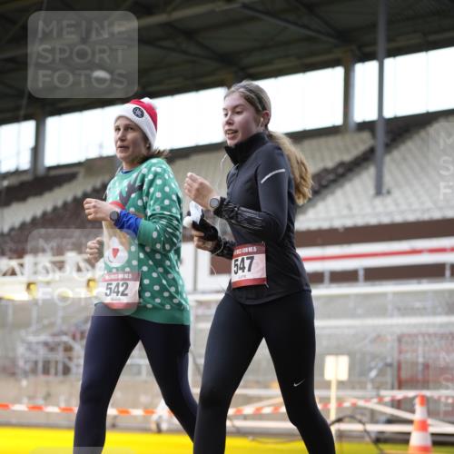 07.12.2025 - St. Pauli X-Mass-Run No. 15 Patografie http://msf.ph/oto/9367067 07.12.2025 11:02:22 Ziel 20, 25, 314, 317, 542, 547, 1611, 2329, 2519, 2520 meine-sportfotos.de