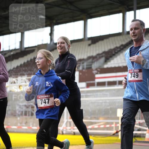 07.12.2025 - St. Pauli X-Mass-Run No. 15 Patografie http://msf.ph/oto/9367082 07.12.2025 11:02:30 Ziel 20, 25, 542, 547, 746, 747, 749, 751 meine-sportfotos.de