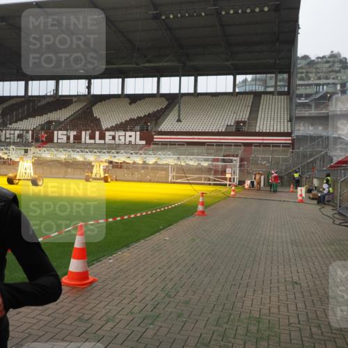 07.12.2025 - St. Pauli X-Mass-Run No. 15 Fabian Wolf http://msf.ph/oto/9367111 07.12.2025 10:22:26 Ziel 1636, 2184, 2817, 2818, 4771, 4774, 4781 meine-sportfotos.de