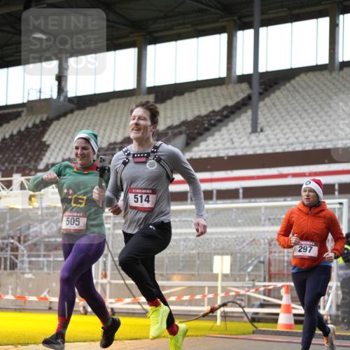 07.12.2025 - St. Pauli X-Mass-Run No. 15 Patografie http://msf.ph/oto/9367204 07.12.2025 11:03:37 Ziel 102, 109, 297, 505, 514, 1551 meine-sportfotos.de
