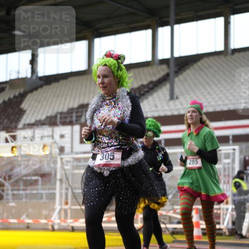 07.12.2025 - St. Pauli X-Mass-Run No. 15 Patografie http://msf.ph/oto/9367256 07.12.2025 11:04:12 Ziel 126, 215, 216, 285, 305, 432, 734, 740, 764, 1200, 1252, 1254, 1401, 1695, 1766, 1769, 1852, 1854, 1856 meine-sportfotos.de
