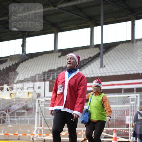 07.12.2025 - St. Pauli X-Mass-Run No. 15 Patografie http://msf.ph/oto/9367358 07.12.2025 10:50:27 Ziel 2250, 2460, 2582, 2583, 2584, 3287, 3291, 3368, 4075, 4110, 4111, 4756, 4757, 4759 meine-sportfotos.de
