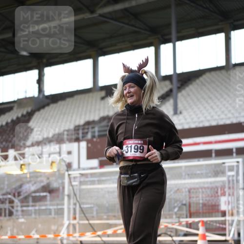 07.12.2025 - St. Pauli X-Mass-Run No. 15 Patografie http://msf.ph/oto/9367399 07.12.2025 10:51:08 Ziel 769, 1093, 1691, 3199, 3342 meine-sportfotos.de