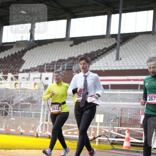 07.12.2025 - St. Pauli X-Mass-Run No. 15 Patografie http://msf.ph/oto/9367400 07.12.2025 10:51:25 Ziel 1047, 2642, 2643, 2674, 2959 meine-sportfotos.de