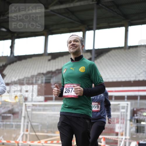 07.12.2025 - St. Pauli X-Mass-Run No. 15 Patografie http://msf.ph/oto/9367402 07.12.2025 10:51:26 Ziel 1047, 2103, 2105, 2327, 2332, 2642, 2643, 2674, 2959 meine-sportfotos.de