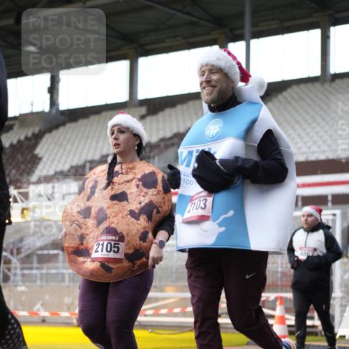07.12.2025 - St. Pauli X-Mass-Run No. 15 Patografie http://msf.ph/oto/9367411 07.12.2025 10:51:32 Ziel 275, 1047, 2103, 2105, 2327, 2332, 2553, 2642, 2643, 2674, 2959, 4862 meine-sportfotos.de