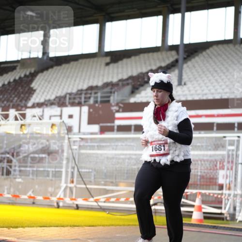 07.12.2025 - St. Pauli X-Mass-Run No. 15 Patografie http://msf.ph/oto/9367507 07.12.2025 10:53:31 Ziel 106, 546, 1679, 1680, 1681, 1682, 1683 meine-sportfotos.de