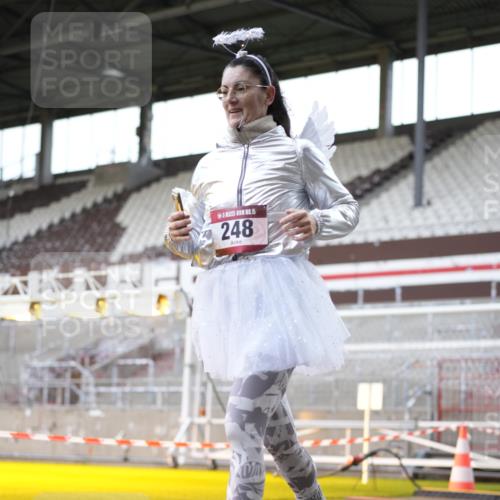 07.12.2025 - St. Pauli X-Mass-Run No. 15 Patografie http://msf.ph/oto/9367564 07.12.2025 10:56:28 Ziel 236, 248, 759, 2170, 4063, 4146 meine-sportfotos.de