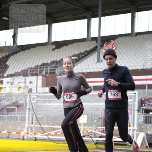 07.12.2025 - St. Pauli X-Mass-Run No. 15 Patografie http://msf.ph/oto/9367587 07.12.2025 10:56:51 Ziel 55, 417, 555, 566, 568, 763, 1203, 2538, 2542, 2664, 3275, 4799 meine-sportfotos.de