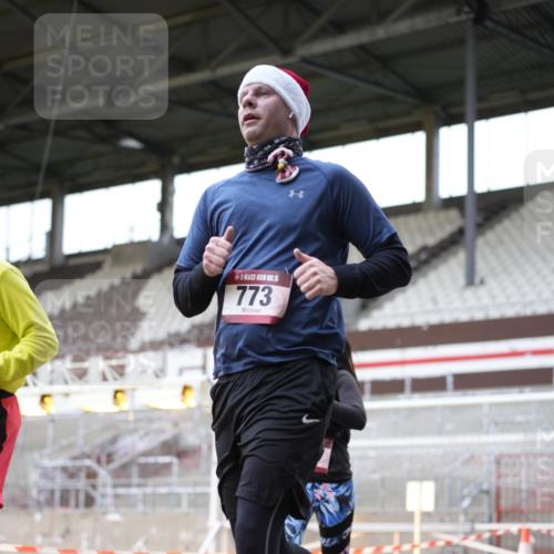 07.12.2025 - St. Pauli X-Mass-Run No. 15 Patografie http://msf.ph/oto/9367603 07.12.2025 10:57:13 Ziel 130, 251, 280, 773, 1097, 1099, 1387, 2290, 2296, 2297, 2298, 2665, 3064, 3067 meine-sportfotos.de