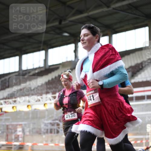 07.12.2025 - St. Pauli X-Mass-Run No. 15 Patografie http://msf.ph/oto/9367642 07.12.2025 10:58:39 Ziel 7, 606, 907, 941, 1160, 1174, 1476, 2130, 2131 meine-sportfotos.de