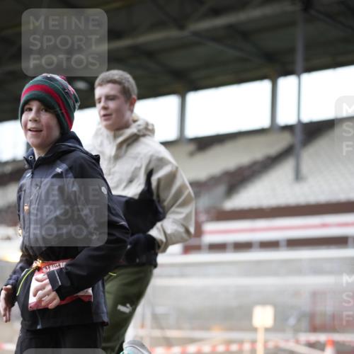 07.12.2025 - St. Pauli X-Mass-Run No. 15 Patografie http://msf.ph/oto/9367687 07.12.2025 10:59:30 Ziel 301, 306, 420, 1826, 2721, 2727, 4128 meine-sportfotos.de