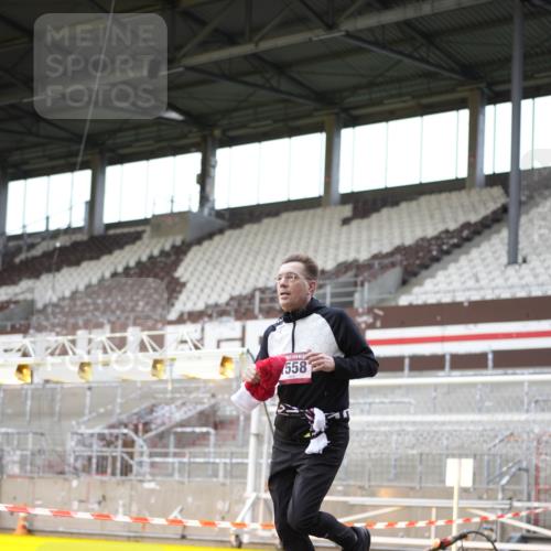 07.12.2025 - St. Pauli X-Mass-Run No. 15 Patografie http://msf.ph/oto/9367695 07.12.2025 10:59:56 Ziel 529, 1482, 1558, 1702, 3586 meine-sportfotos.de