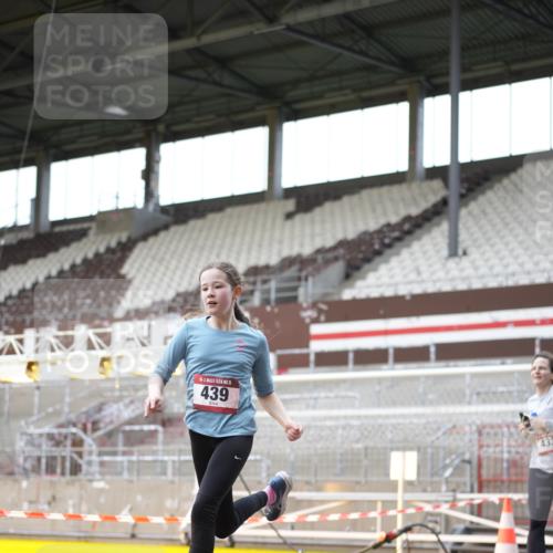 07.12.2025 - St. Pauli X-Mass-Run No. 15 Patografie http://msf.ph/oto/9367728 07.12.2025 11:00:31 Ziel 410, 433, 435, 439, 440, 611, 985, 988, 1721, 3952, 4478, 4793 meine-sportfotos.de