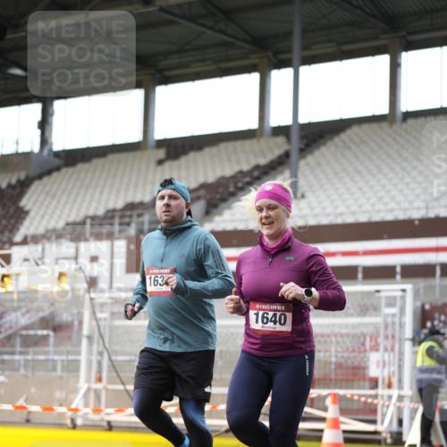 07.12.2025 - St. Pauli X-Mass-Run No. 15 Patografie http://msf.ph/oto/9367781 07.12.2025 11:01:42 Ziel 336, 376, 1045, 1048, 1067, 1637, 1640 meine-sportfotos.de