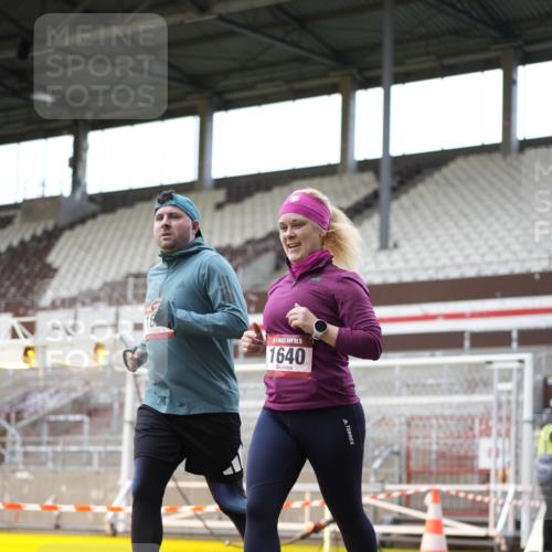 07.12.2025 - St. Pauli X-Mass-Run No. 15 Patografie http://msf.ph/oto/9367782 07.12.2025 11:01:42 Ziel 336, 376, 1045, 1048, 1067, 1637, 1640 meine-sportfotos.de