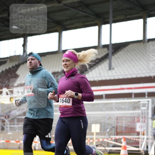 07.12.2025 - St. Pauli X-Mass-Run No. 15 Patografie http://msf.ph/oto/9367783 07.12.2025 11:01:43 Ziel 336, 376, 1045, 1048, 1067, 1637, 1640 meine-sportfotos.de