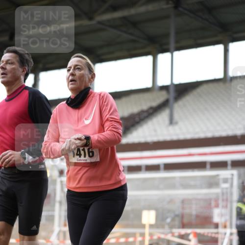 07.12.2025 - St. Pauli X-Mass-Run No. 15 Patografie http://msf.ph/oto/9367791 07.12.2025 11:02:00 Ziel 95, 193, 837, 838, 842, 847, 851, 1143, 1416, 2576 meine-sportfotos.de