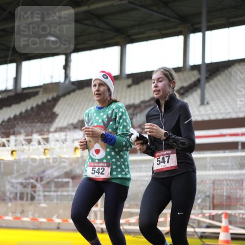 07.12.2025 - St. Pauli X-Mass-Run No. 15 Patografie http://msf.ph/oto/9367813 07.12.2025 11:02:22 Ziel 20, 25, 314, 317, 542, 547, 1611, 2329, 2519, 2520 meine-sportfotos.de