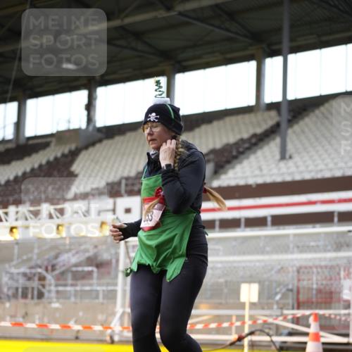 07.12.2025 - St. Pauli X-Mass-Run No. 15 Patografie http://msf.ph/oto/9367863 07.12.2025 11:03:11 Ziel 61, 64, 186, 748, 853, 1139, 1199, 1385, 1644, 1668, 1670, 1850 meine-sportfotos.de