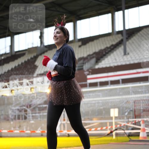 07.12.2025 - St. Pauli X-Mass-Run No. 15 Patografie http://msf.ph/oto/9367893 07.12.2025 11:03:46 Ziel 297, 505, 514, 719, 1551, 1853, 1857, 1860 meine-sportfotos.de