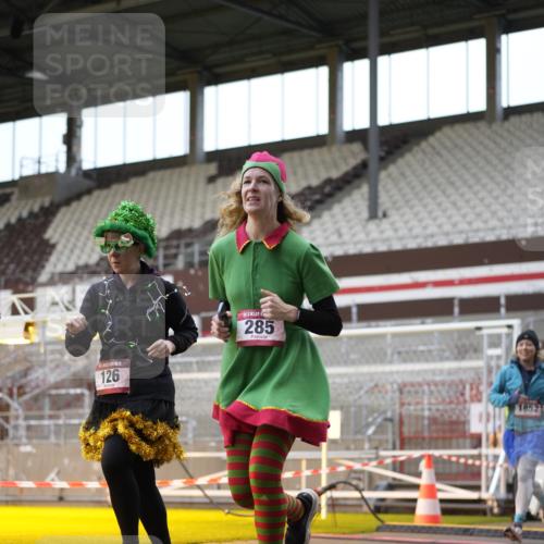 07.12.2025 - St. Pauli X-Mass-Run No. 15 Patografie http://msf.ph/oto/9367915 07.12.2025 11:04:13 Ziel 126, 215, 216, 285, 305, 700, 702, 734, 740, 764, 1200, 1252, 1254, 1401, 1695, 1766, 1769, 1852, 1854, 1856 meine-sportfotos.de