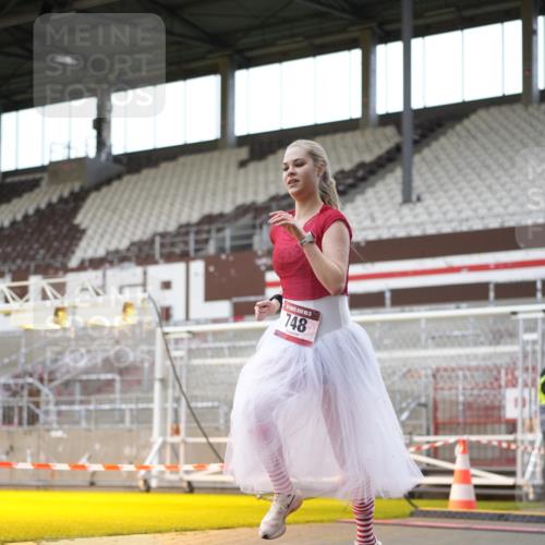 07.12.2025 - St. Pauli X-Mass-Run No. 15 Patografie http://msf.ph/oto/9367943 07.12.2025 11:03:05 Ziel 599, 602, 612, 748, 853, 875, 1139, 1199, 1385, 1644, 1668, 1670, 4809 meine-sportfotos.de