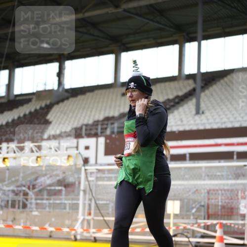 07.12.2025 - St. Pauli X-Mass-Run No. 15 Patografie http://msf.ph/oto/9367945 07.12.2025 11:03:11 Ziel 61, 64, 186, 748, 853, 1139, 1199, 1385, 1644, 1668, 1670, 1850 meine-sportfotos.de