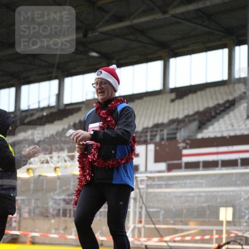 07.12.2025 - St. Pauli X-Mass-Run No. 15 Patografie http://msf.ph/oto/9368010 07.12.2025 11:04:35 Ziel 33, 361, 395, 1643, 2791, 2919, 3719, 4565, 4570, 4571 meine-sportfotos.de