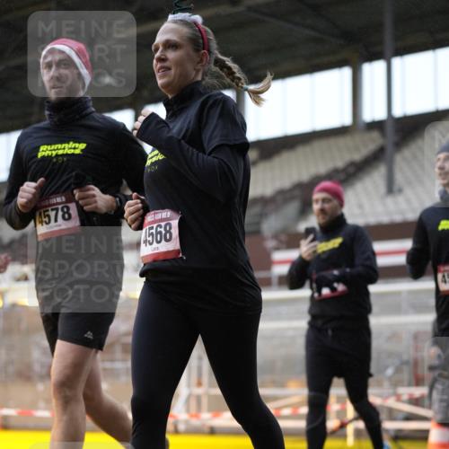 07.12.2025 - St. Pauli X-Mass-Run No. 15 Patografie http://msf.ph/oto/9368025 07.12.2025 11:04:44 Ziel 33, 361, 395, 1212, 1411, 1643, 2791, 2919, 3719, 4561, 4562, 4563, 4565, 4566, 4567, 4568, 4569, 4570, 4571, 4572, 4573, 4575, 4576, 4577, 4578 meine-sportfotos.de