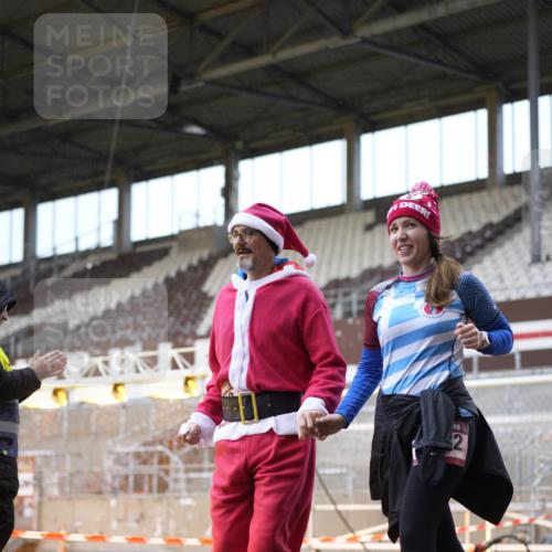 07.12.2025 - St. Pauli X-Mass-Run No. 15 Patografie http://msf.ph/oto/9368077 07.12.2025 11:05:45 Ziel 199, 298, 831, 924, 925, 927, 929, 932, 973, 1046, 1049, 1092, 1196, 1208, 1428, 1432, 1608, 1840, 1841, 2006, 2254, 2884, 3272, 3278 meine-sportfotos.de
