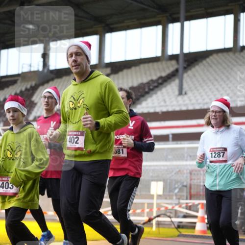 07.12.2025 - St. Pauli X-Mass-Run No. 15 Patografie http://msf.ph/oto/9368099 07.12.2025 11:06:02 Ziel 92, 298, 300, 402, 403, 556, 659, 693, 854, 858, 878, 920, 944, 1024, 1025, 1223, 1229, 1287, 1429, 1430, 1608, 1648, 2243, 2245, 4579, 4581, 4583, 4585, 4587 meine-sportfotos.de